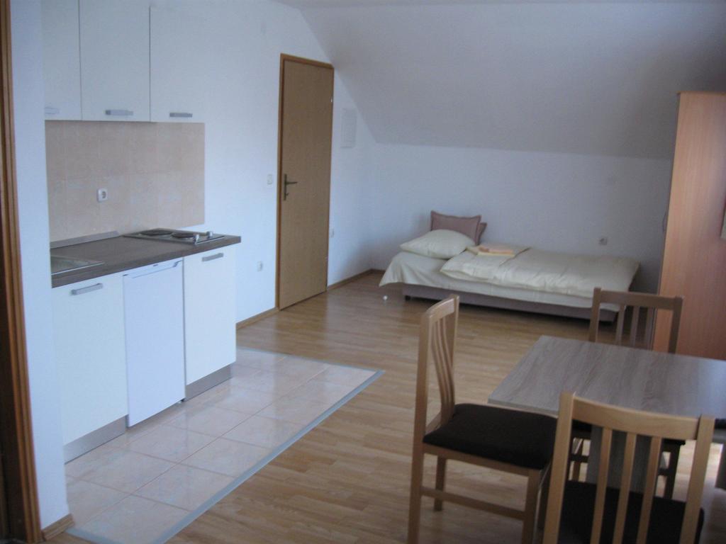 Apartments Dale Smoljanac Exterior photo